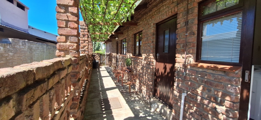 4 Bedroom Property for Sale in Riversdale Western Cape